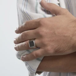 Bague Chevalière Acier Vieillit Teodor Oxydes De Zirconium