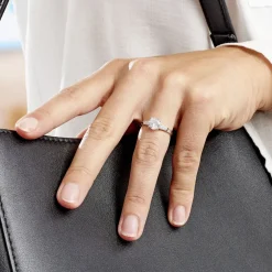 Bague Ivonne Or Blanc Oxyde De Zirconium