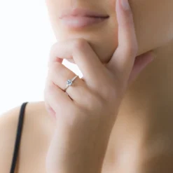 Bague Lily Or Blanc Saphir