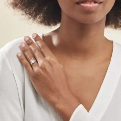 Bague Saelle Or Blanc Oxyde De Zirconium