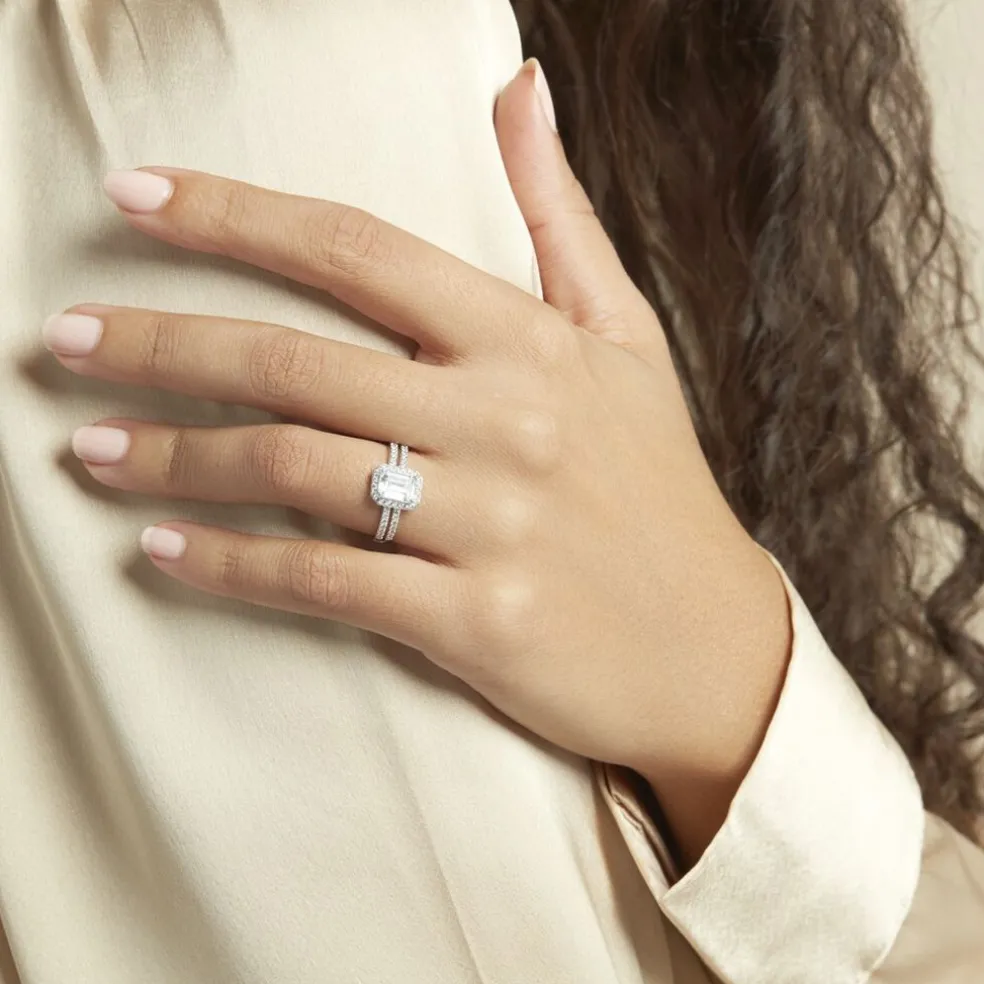 Bague Solitaire Accompagn啪 Or Blanc Addy Oxyde De Zirconium