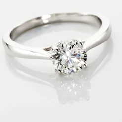 Bague Solitaire Fiona Or Blanc Diamant Synthetique