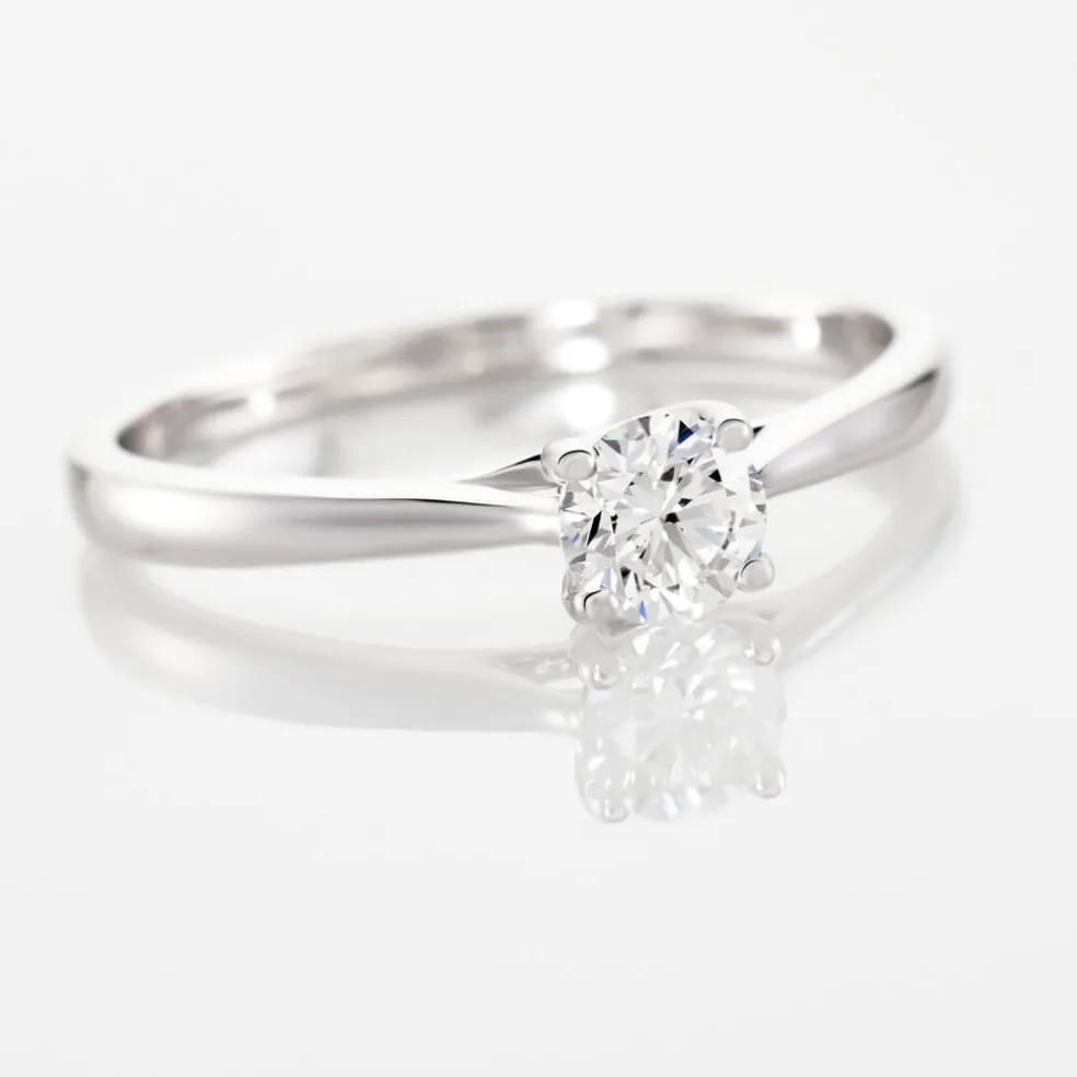 Bague Solitaire Fiona Or Blanc Diamant Synthetique