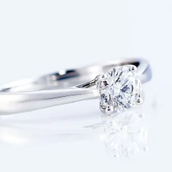 Bague Solitaire Fiona Or Blanc Diamant Synthetique