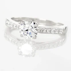 Bague Solitaire Hemera Or Blanc Diamant Synthetique