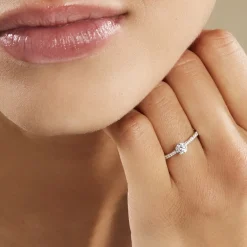 Bague Solitaire Hemera Or Blanc Diamant Synthetique