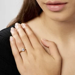 Bague Solitaire Illyana Or Jaune Oxyde De Zirconium