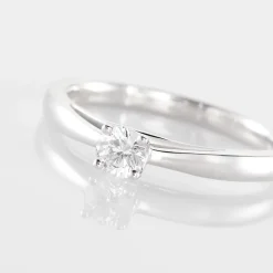 Bague Solitaire Iris Or Blanc Diamant