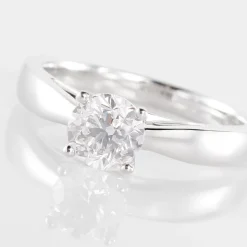 Bague Solitaire Iris Or Blanc Diamant