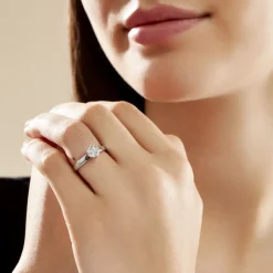 Bague Solitaire Natalia Or Blanc Diamant Synthetique