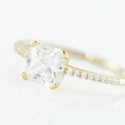 Bague Solitaire Or Jaune Beline Oxyde De Zirconium