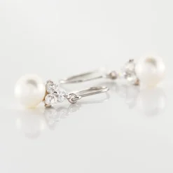 Boucles D'oreilles Pendantes Taissia Or Blanc Perle Culture Et Oxyde