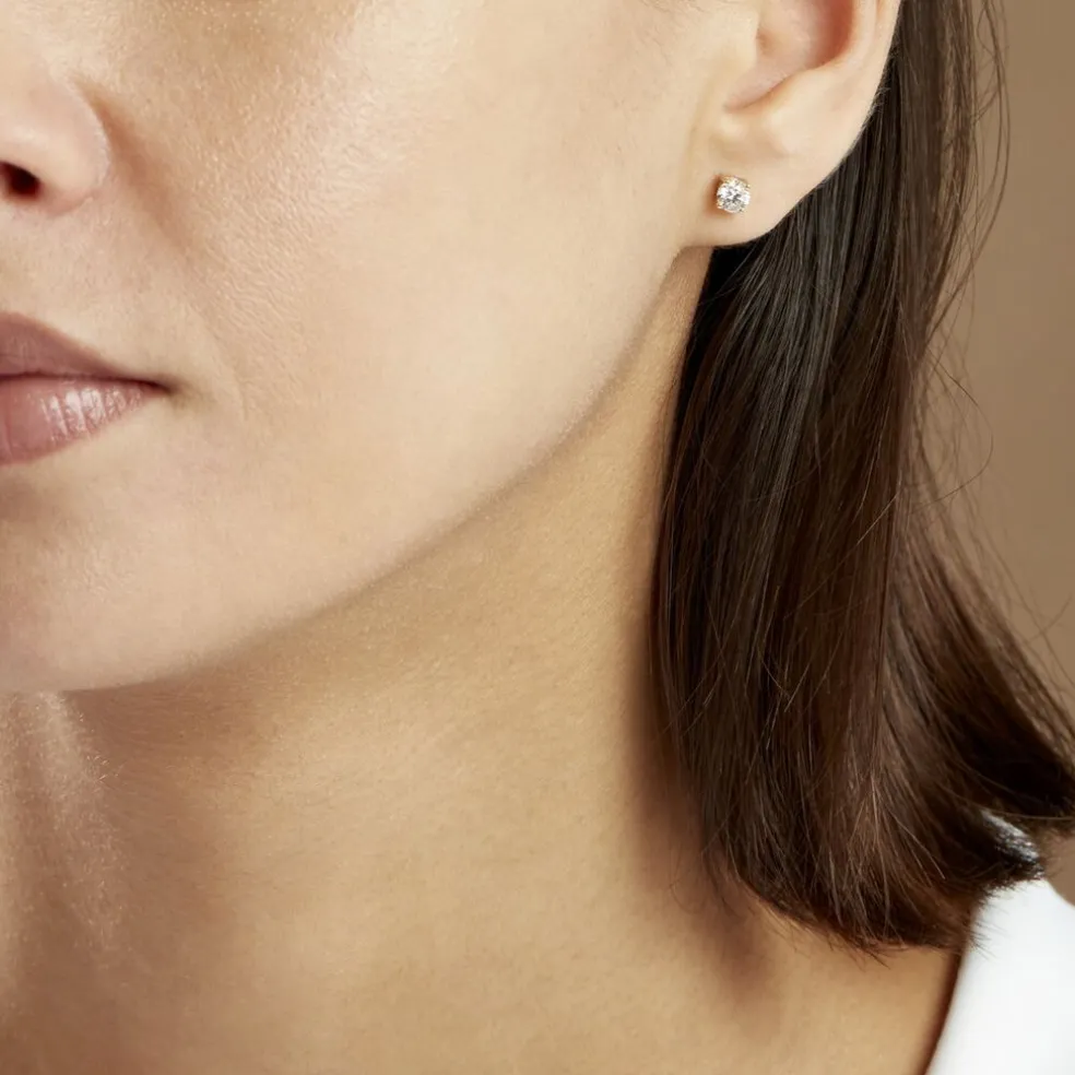 Boucles D'oreilles Puces 4 Griffes Or Jaune Diamant Synthetique