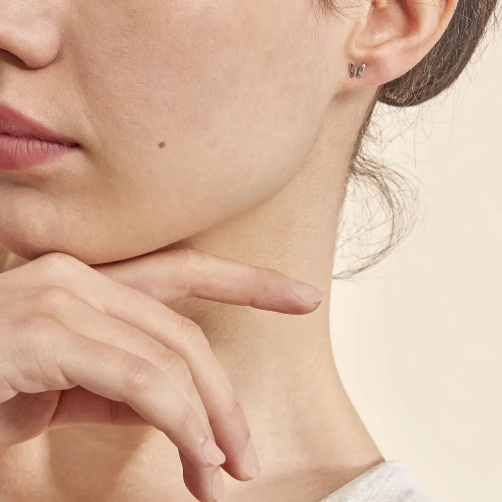 Boucles D'oreilles Puces Bartholomee Papillon Or Blanc