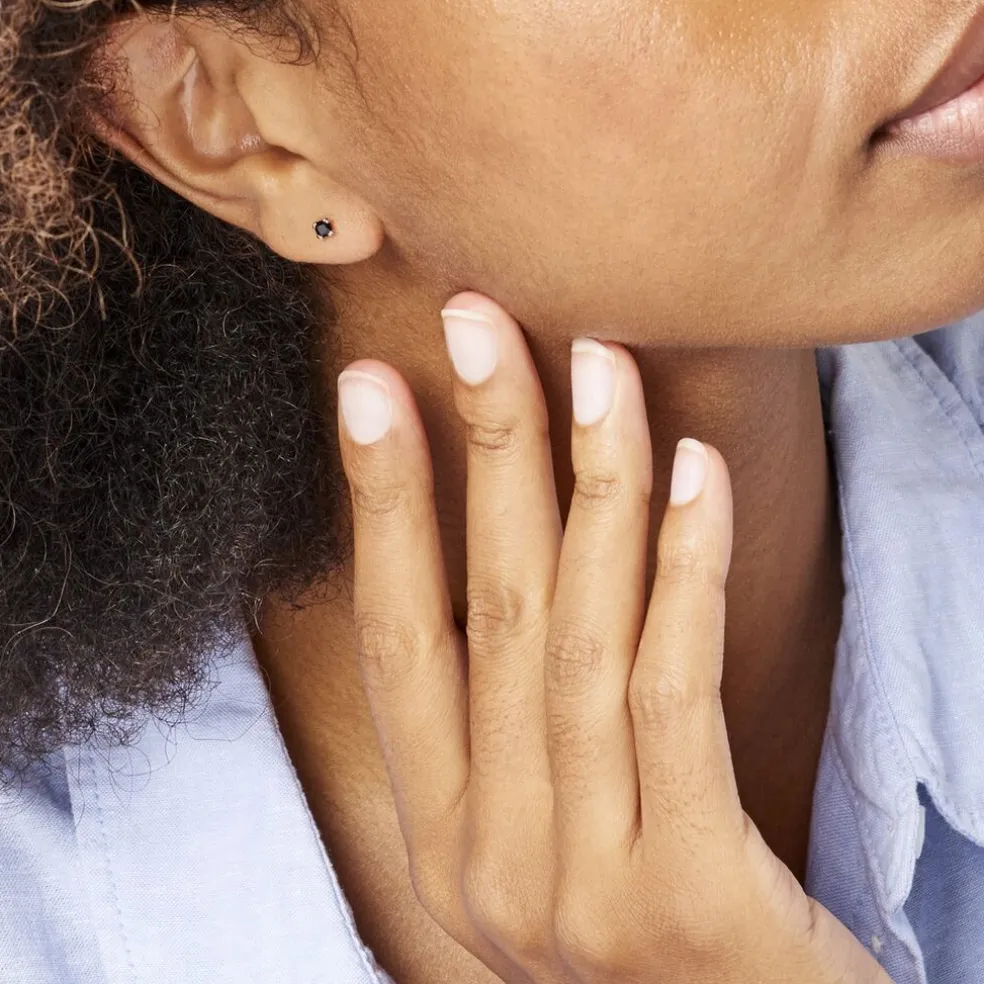 Boucles D'oreilles Puces Doreen Carre Or Jaune Oxyde De Zirconium