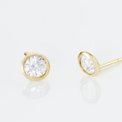 Boucles D'oreilles Puces Elda Serti Clos Or Jaune Oxyde De Zirconium