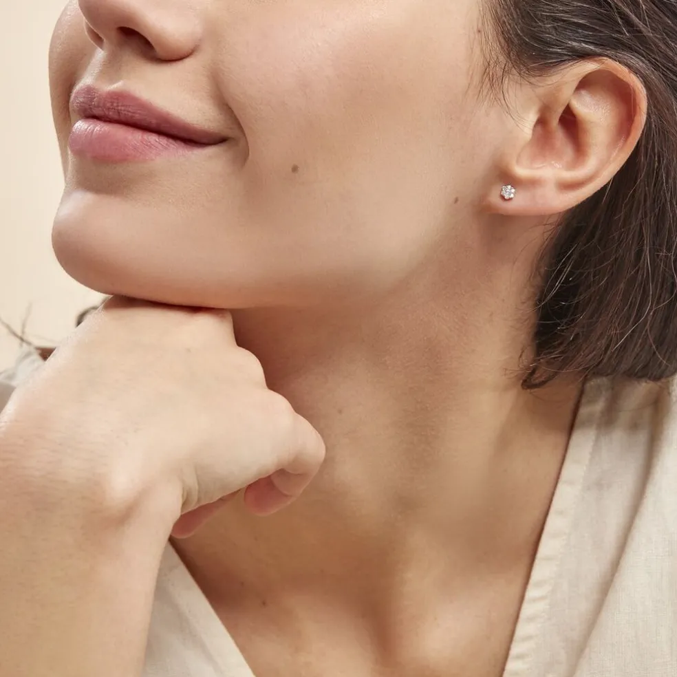 Boucles D'oreilles Puces Eleanor Fleur Or Jaune Oxyde De Zirconium