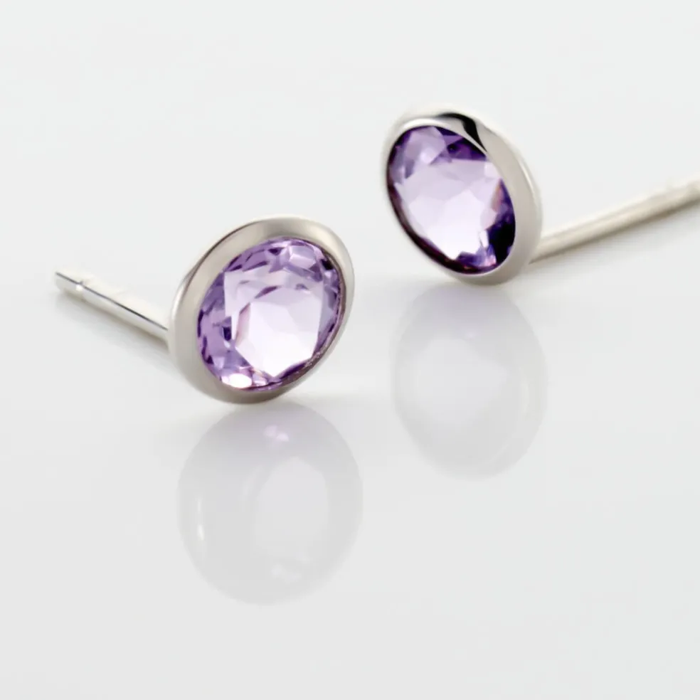 Boucles D'oreilles Puces Edy Serti Clos Or Blanc Amethyste