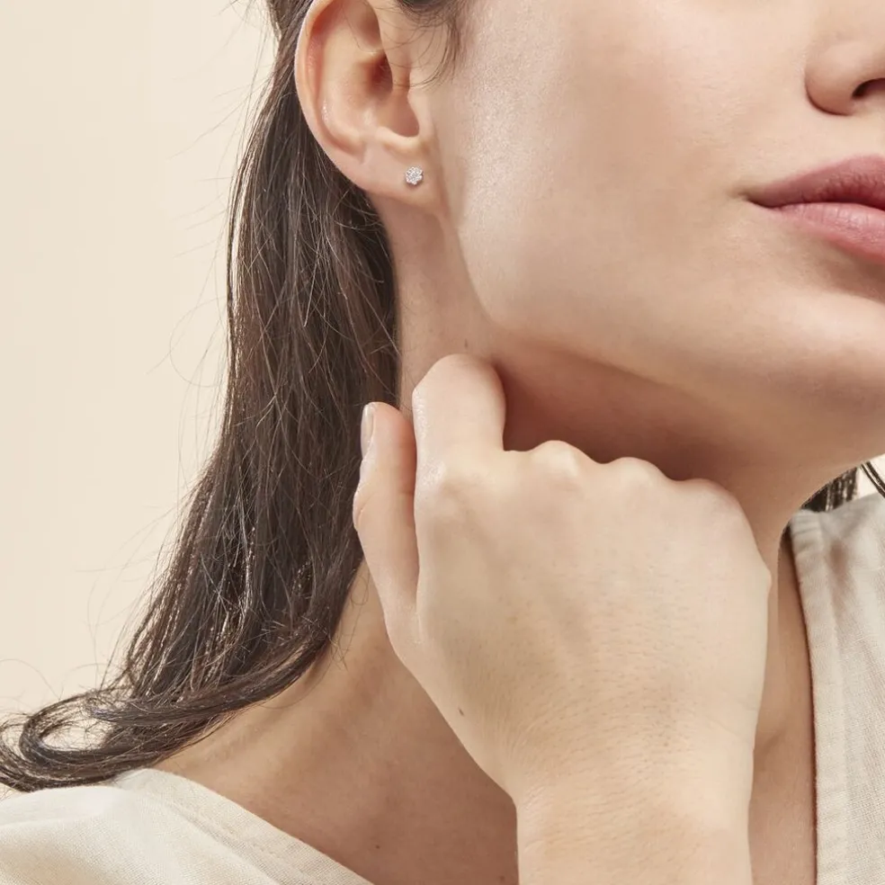 Boucles D'oreilles Puces Eleanor Fleur Or Blanc Oxyde De Zirconium