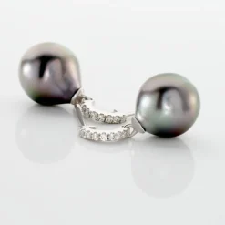 Boucles D'oreilles Puces Gatiene Or Blanc Perle De Culture Et Diamant