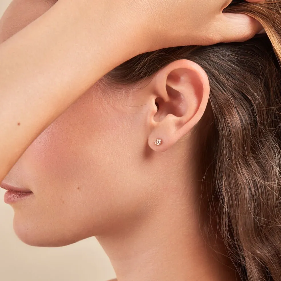 Boucles D'oreilles Puces Ismène Plaqué Or Doré