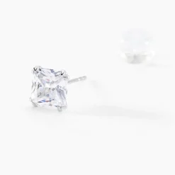 Boucles D'oreilles Puces Or Blanc Doreen Oxydes De Zirconium