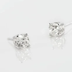 Boucles D'oreilles Puces Or Blanc Victoria Diamants
