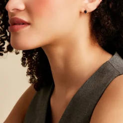 Boucles D'oreilles Puces Or Jaune Ovale Saphir