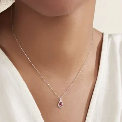 Collier Angelika Or Blanc Rubis Et Diamant