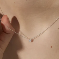 Collier Aphrodite Or Blanc Diamant Synthetique