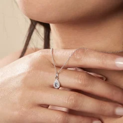 Collier Court Argent Blanc Tania Oxyde De Zirconium