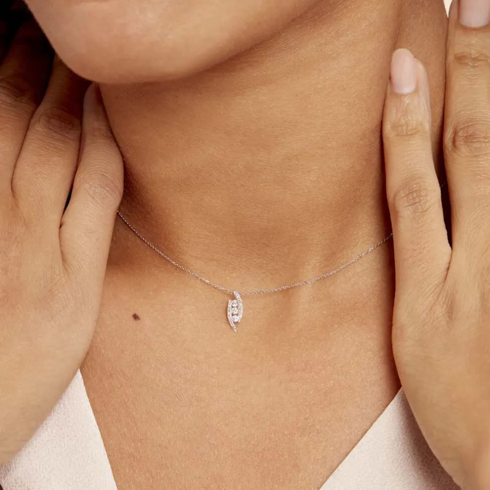 Collier Eternite Or Blanc Diamant