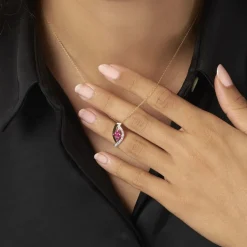 Collier Hoela Or Jaune Diamant Et Rubis