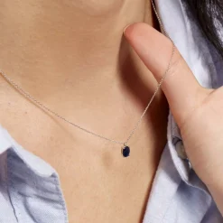 Collier Ovale Or Blanc Saphir