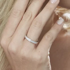 Demi-alliance Or Blanc Valentine Diamants Synthetique