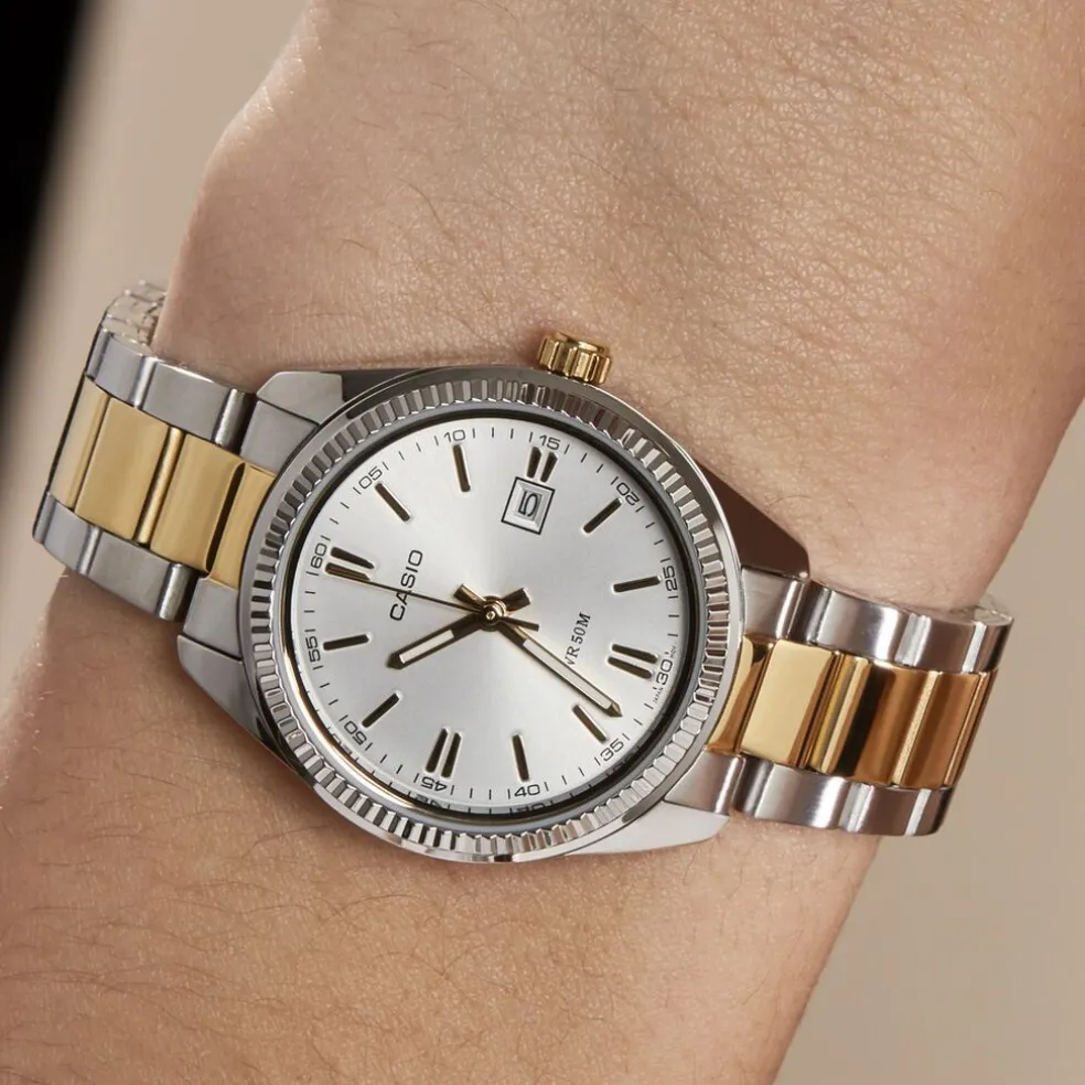 Montre Casio Collection Argente