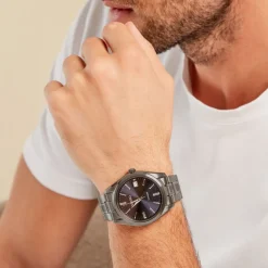 Montre Seiko Classique Titane Noir