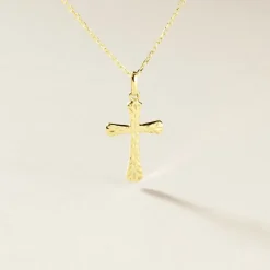 Pendentif Bathilde Croix Striee Or Jaune