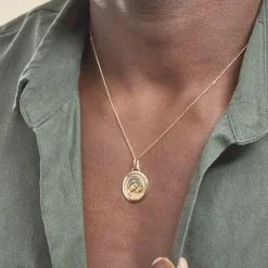Pendentif Vierge A L'enfant Ovale Or Jaune