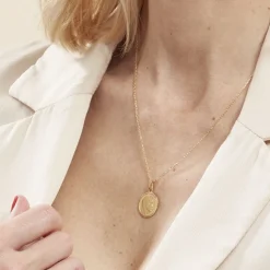 Pendentif Vierge Rond Strie Or Jaune